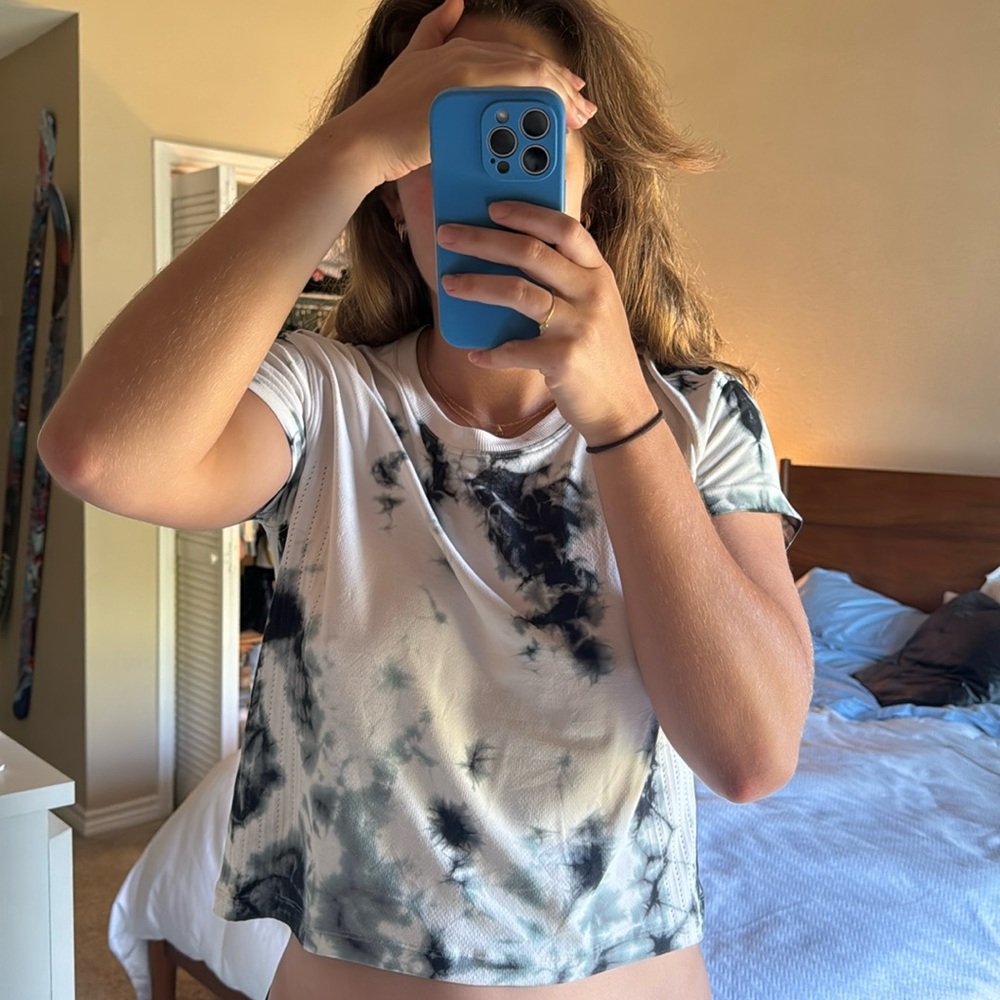 Lulu lemon tshirt. Workout or casual